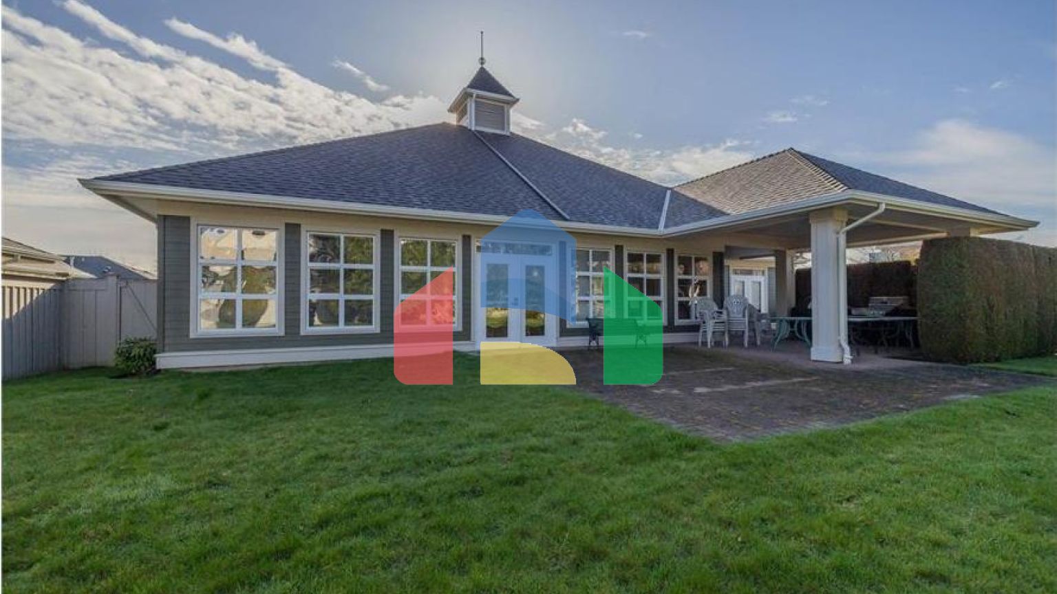 Residential - Townhouse - Surrey, Canada - Canada