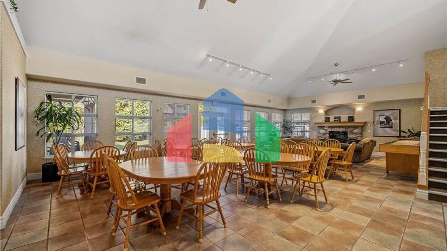 Residential - Townhouse - Surrey, Canada - Canada