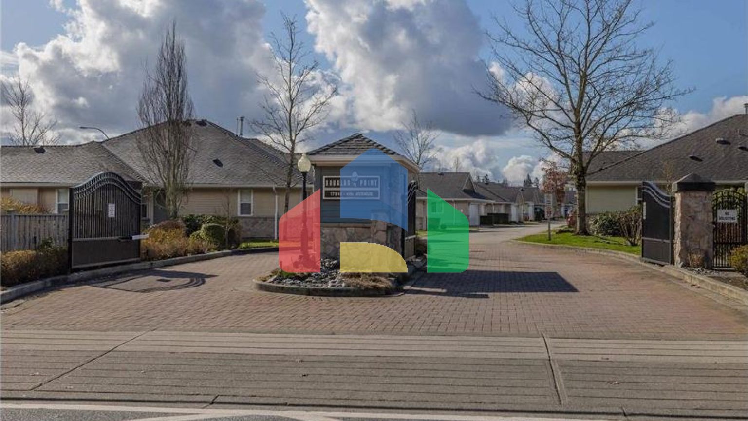 Residential - Townhouse - Surrey, Canada - Canada