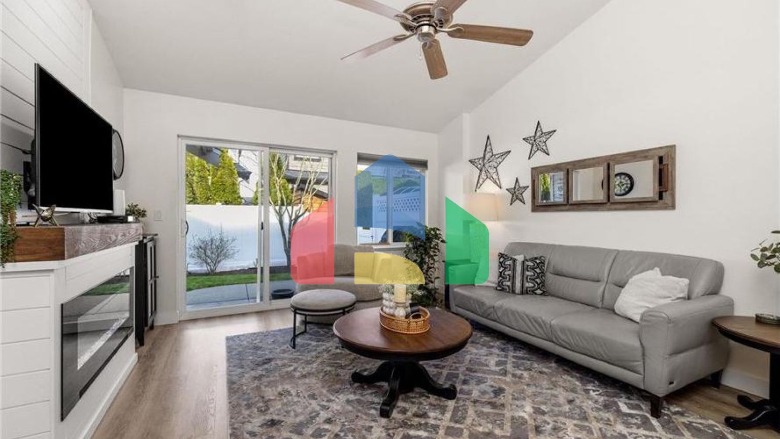 Residential - Townhouse - Surrey, Canada - Canada