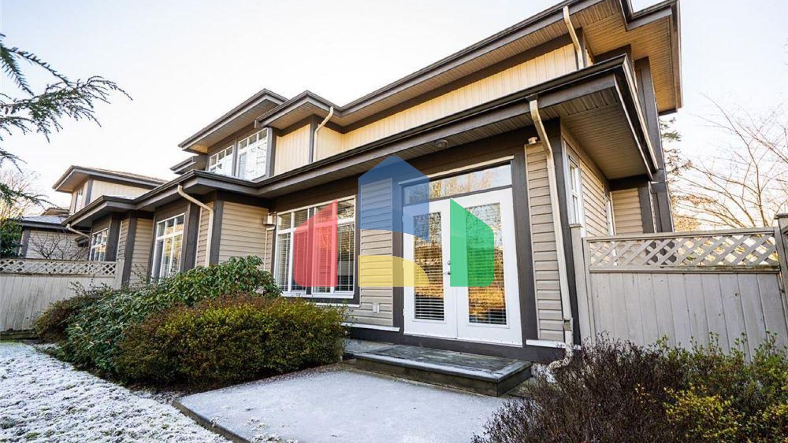 Residential - Townhouse - Surrey, Canada - Canada