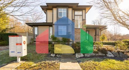 Residential - Townhouse - Surrey, Canada - Canada