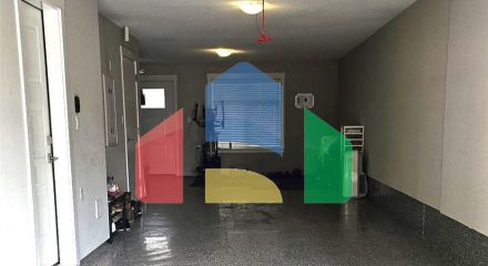 Residential - Single Family Home - Surrey, Canada - Canada