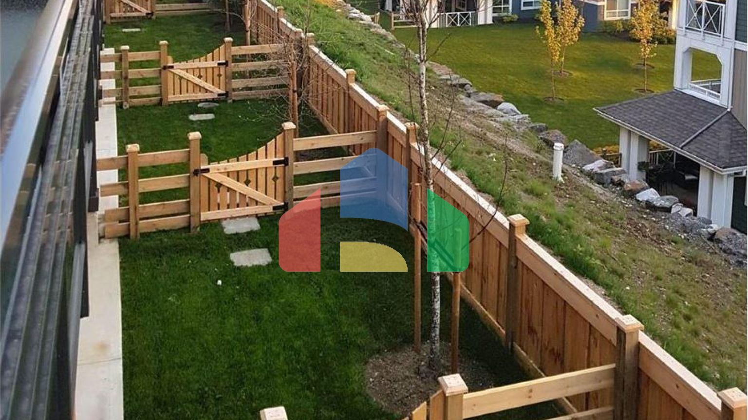 Residential - Single Family Home - Surrey, Canada - Canada