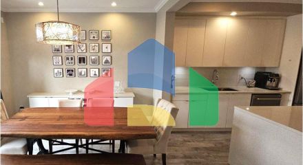 Residential - Single Family Home - Surrey, Canada - Canada