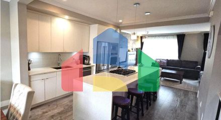 Residential - Single Family Home - Surrey, Canada - Canada