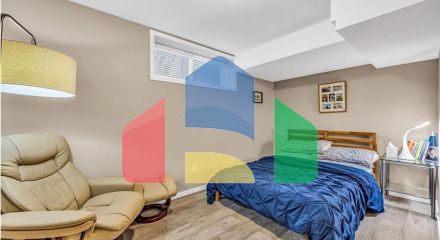 Residential - Single Family Home - Surrey, Canada - Canada