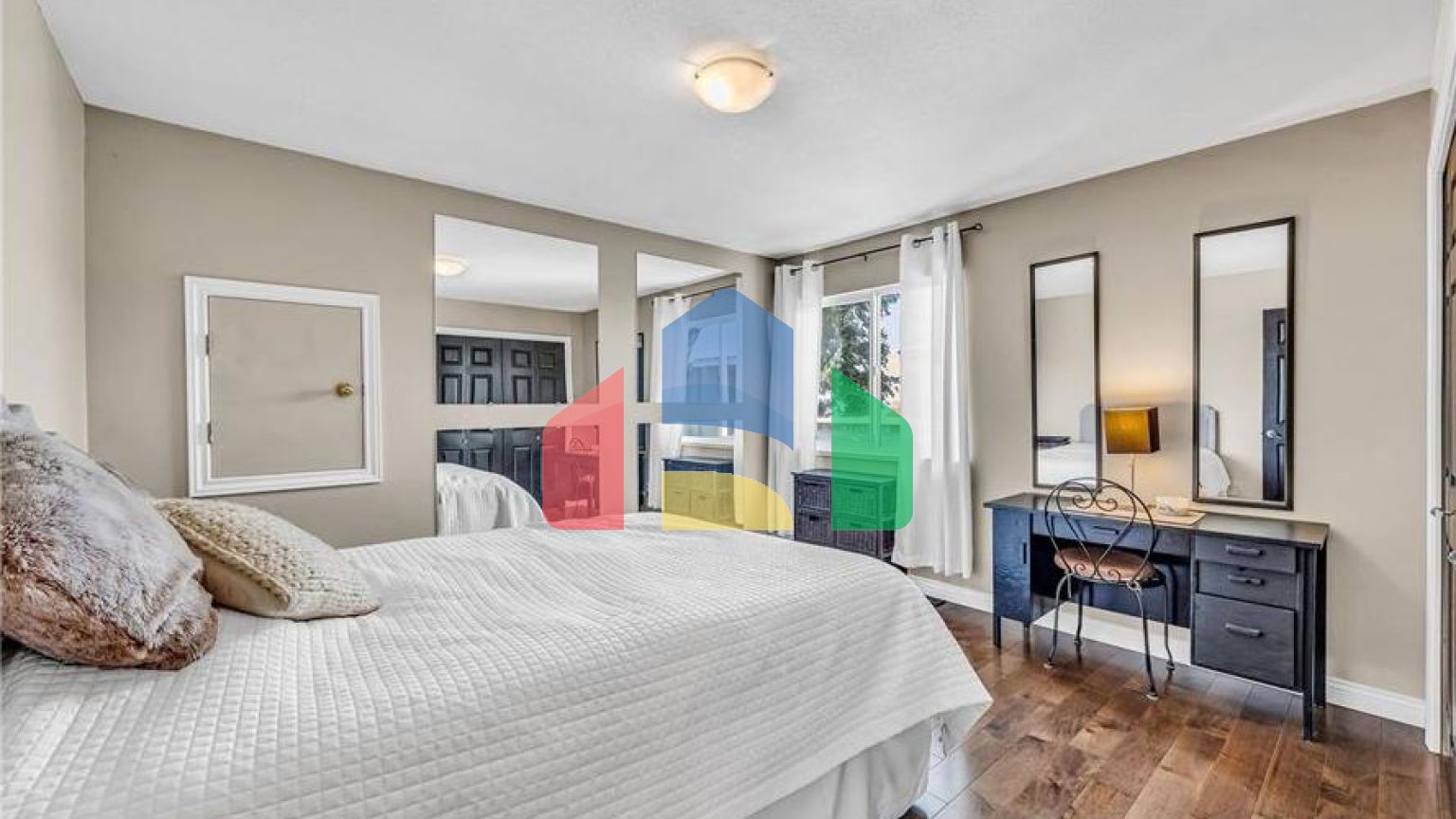 Residential - Single Family Home - Surrey, Canada - Canada