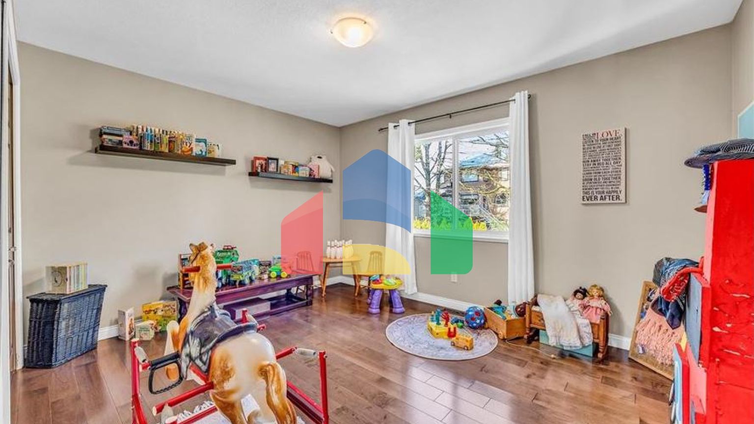 Residential - Single Family Home - Surrey, Canada - Canada