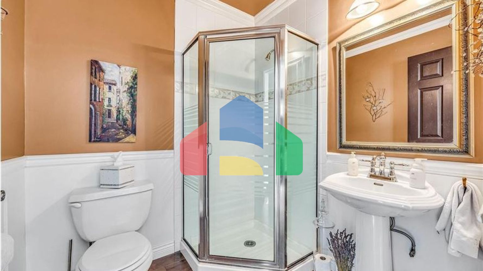 Residential - Single Family Home - Surrey, Canada - Canada