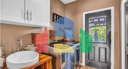 Residential - Single Family Home - Surrey, Canada - Canada