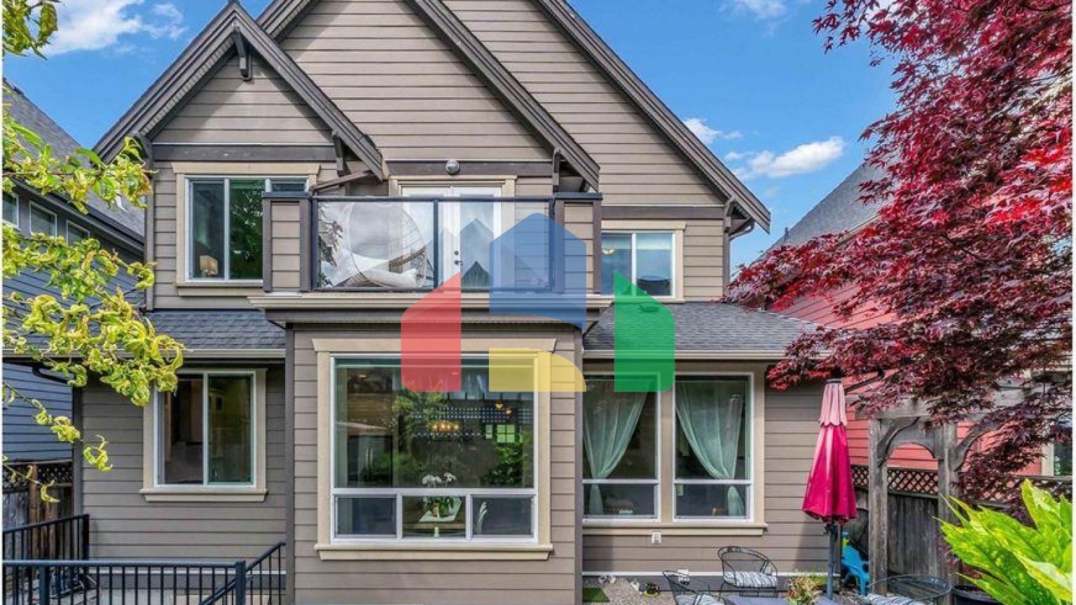 Residential - Single Family Home - Surrey, Canada - Canada