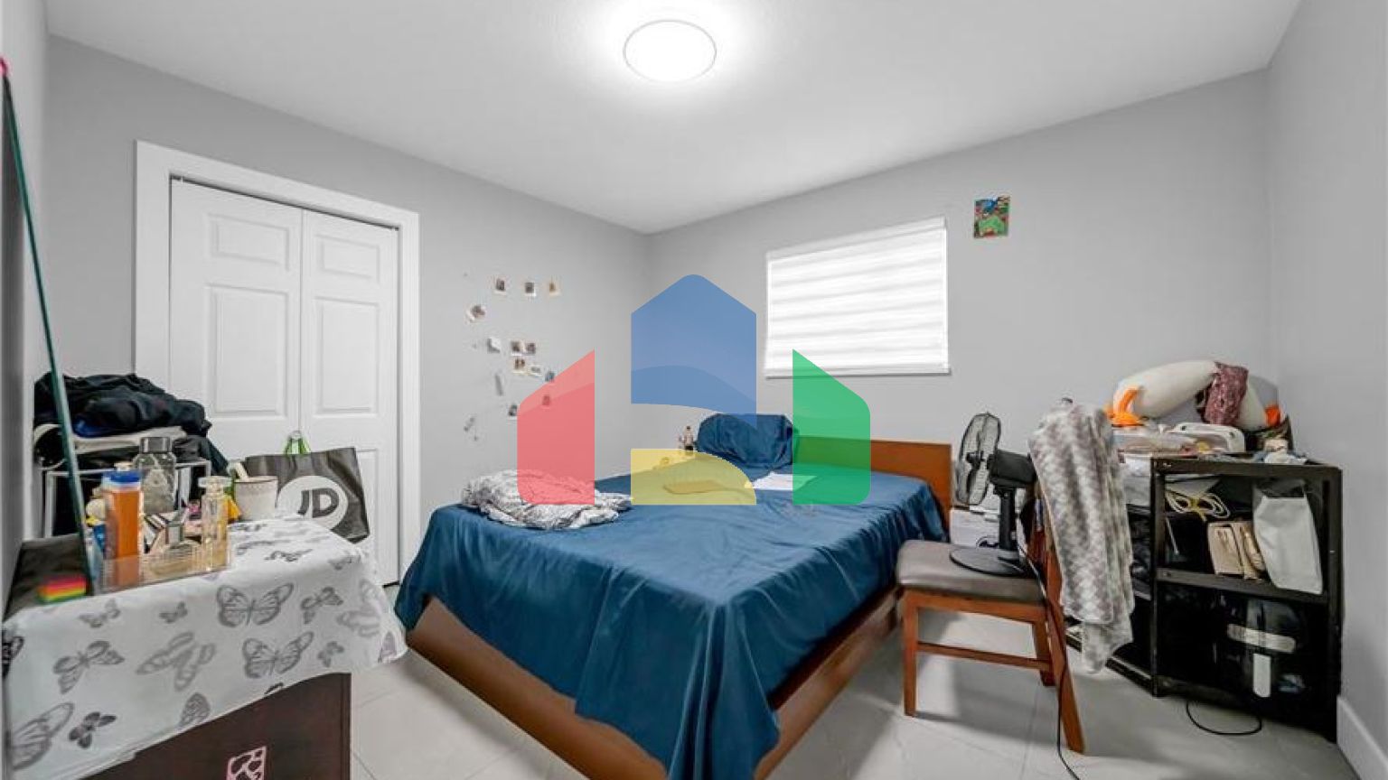 Residential - Single Family Home - Surrey, Canada - Canada