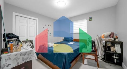 Residential - Single Family Home - Surrey, Canada - Canada