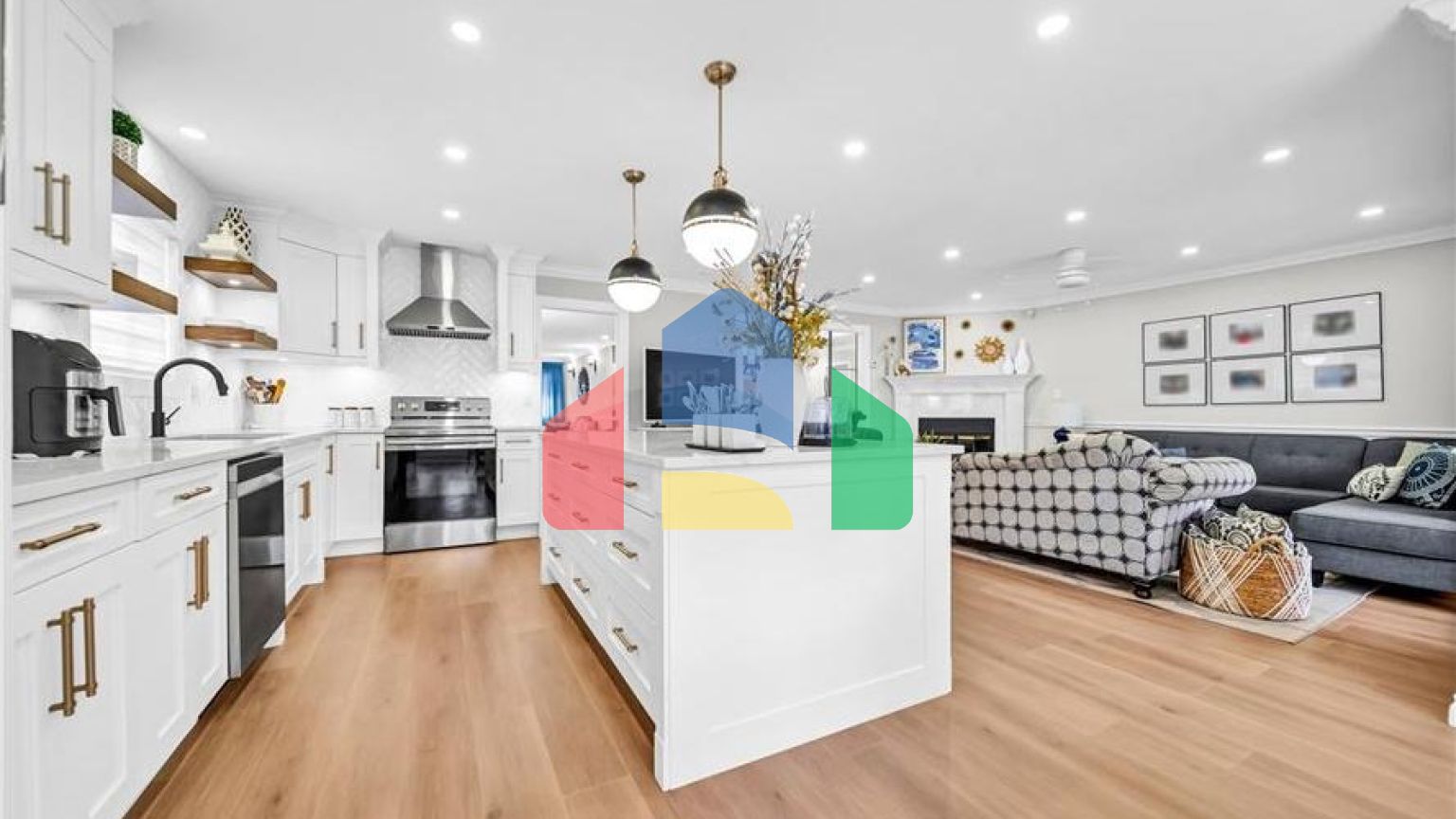 Residential - Single Family Home - Surrey, Canada - Canada