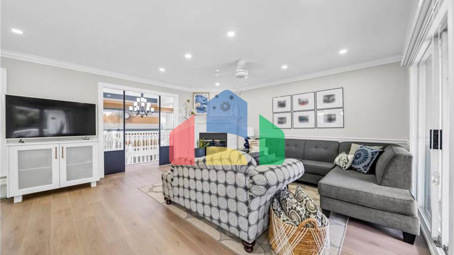 Residential - Single Family Home - Surrey, Canada - Canada