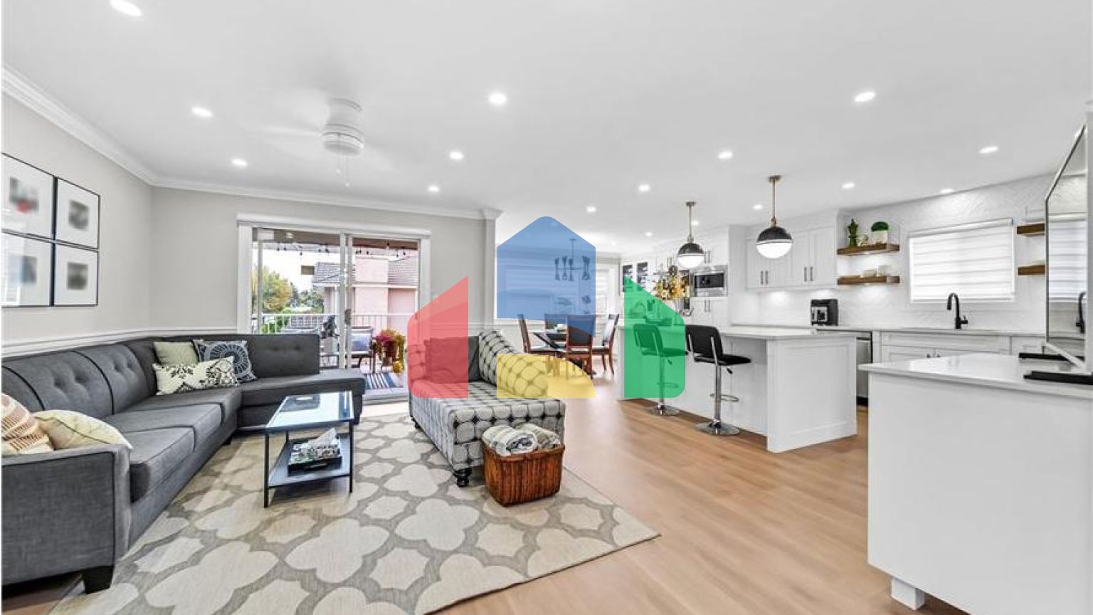 Residential - Single Family Home - Surrey, Canada - Canada