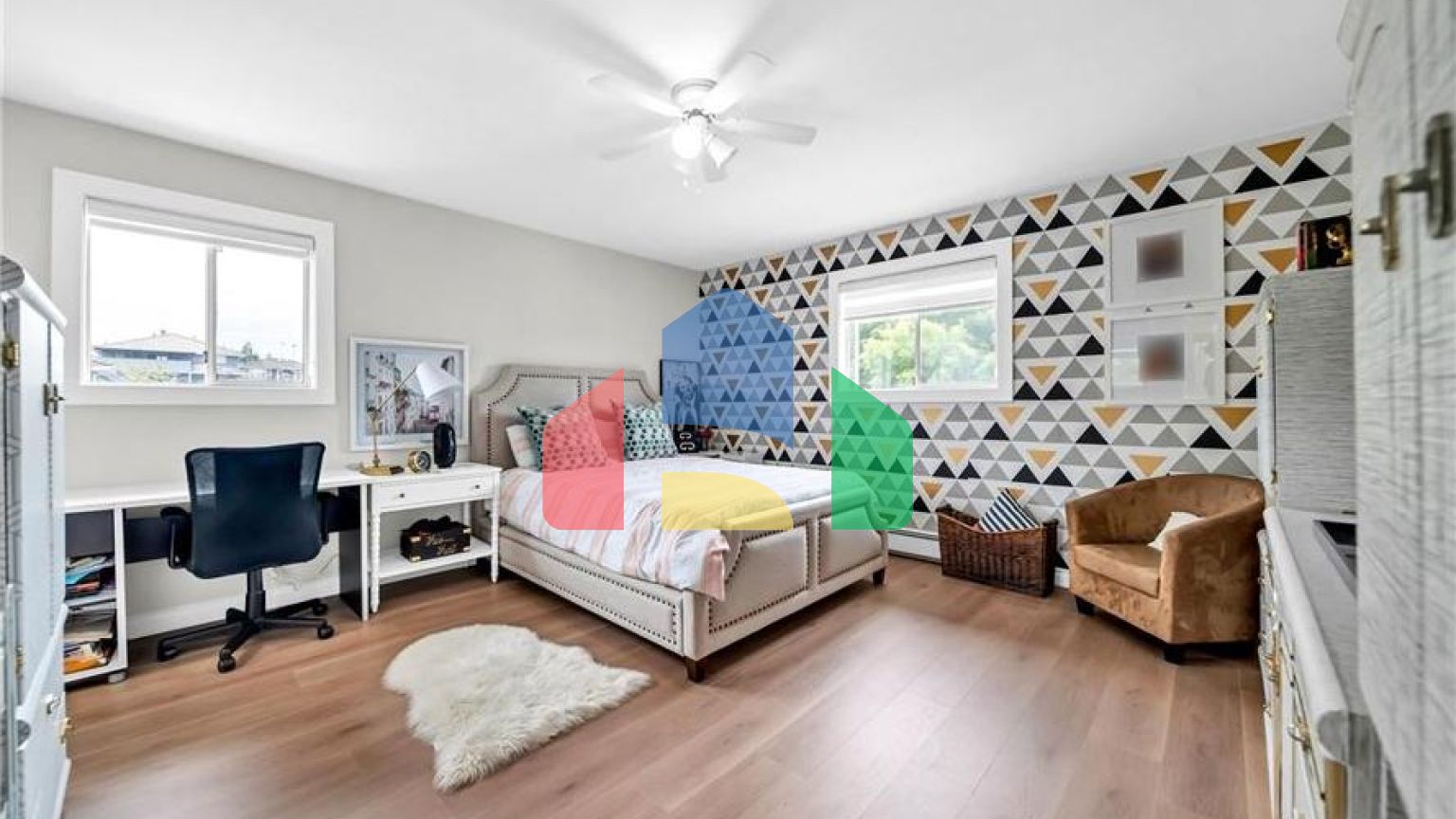 Residential - Single Family Home - Surrey, Canada - Canada