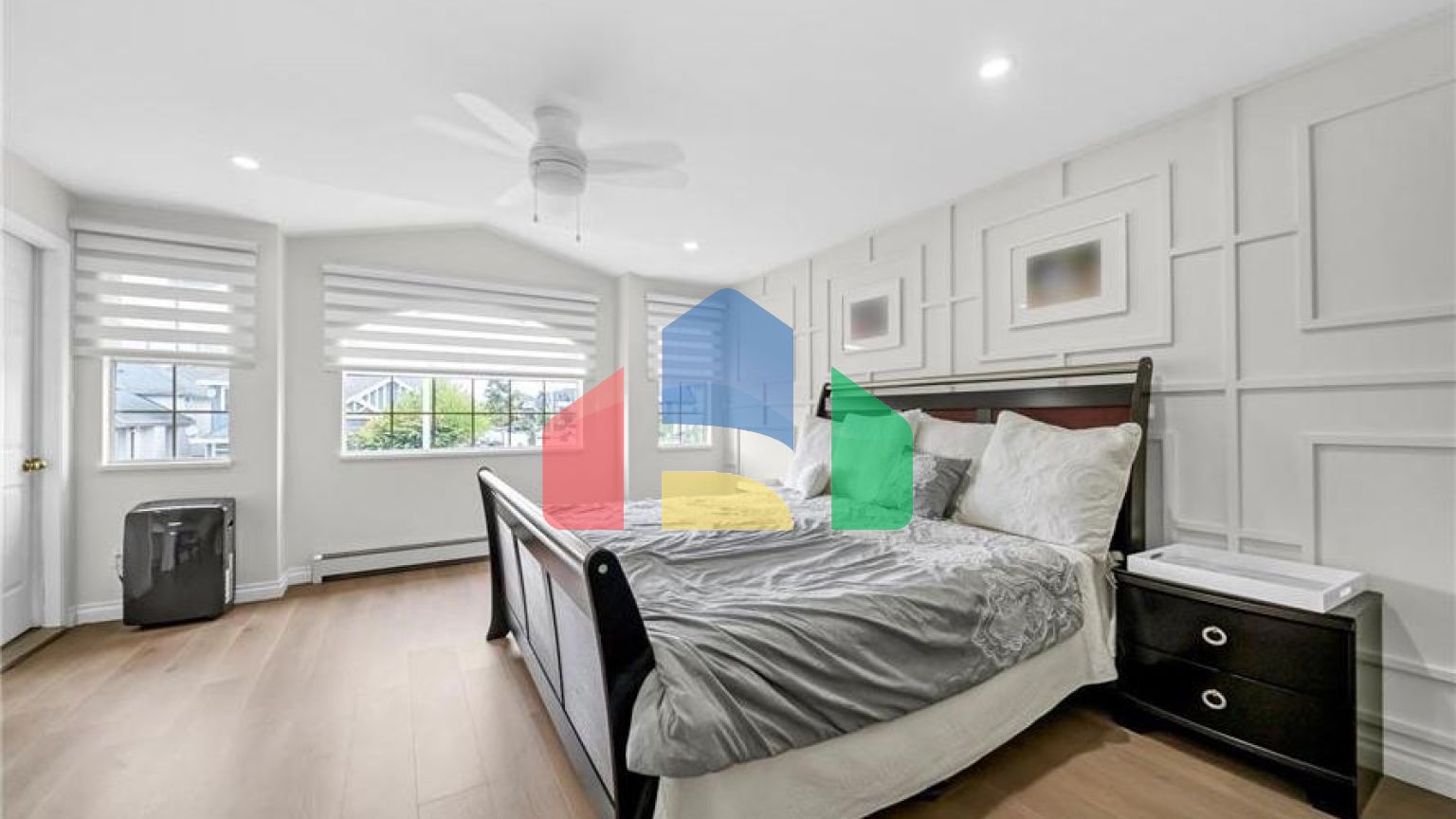 Residential - Single Family Home - Surrey, Canada - Canada