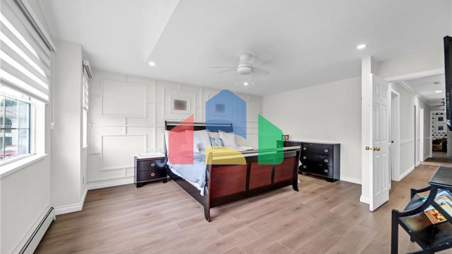 Residential - Single Family Home - Surrey, Canada - Canada