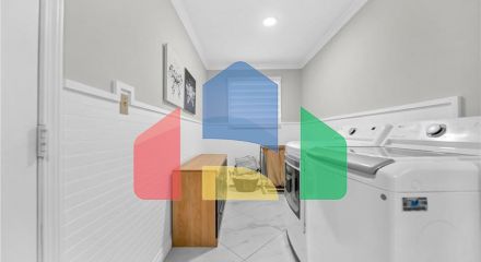 Residential - Single Family Home - Surrey, Canada - Canada