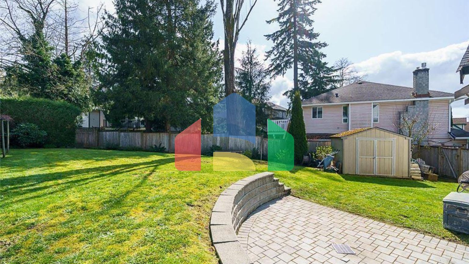 Residential - Single Family Home - Surrey, Canada - Canada