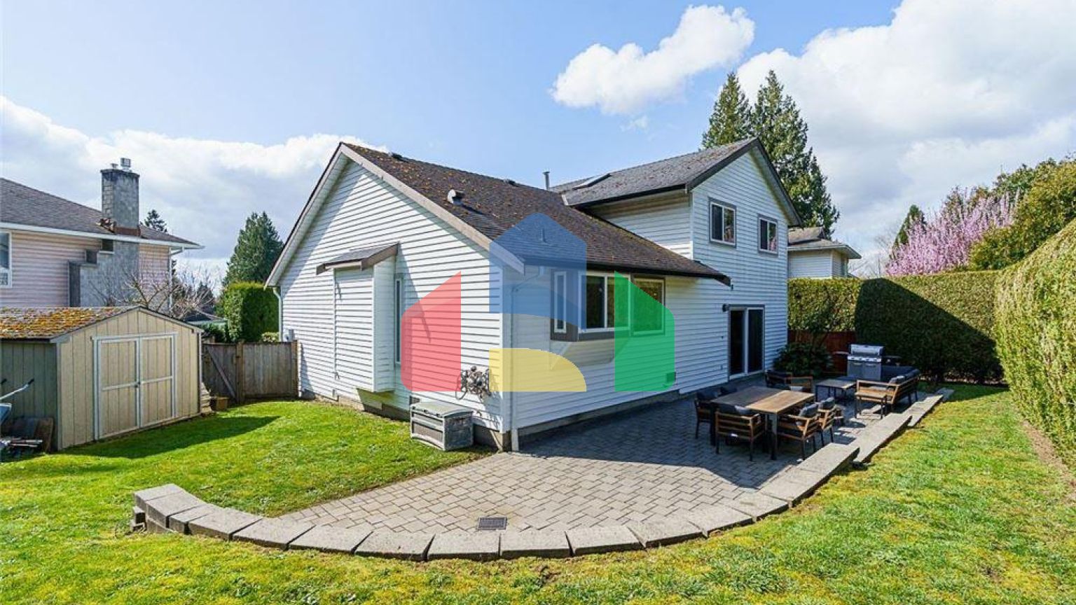 Residential - Single Family Home - Surrey, Canada - Canada