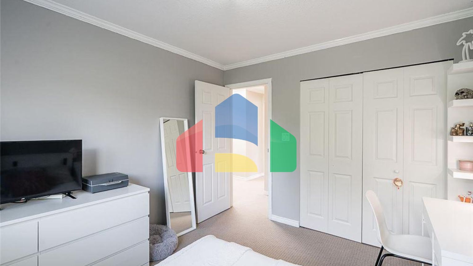 Residential - Single Family Home - Surrey, Canada - Canada