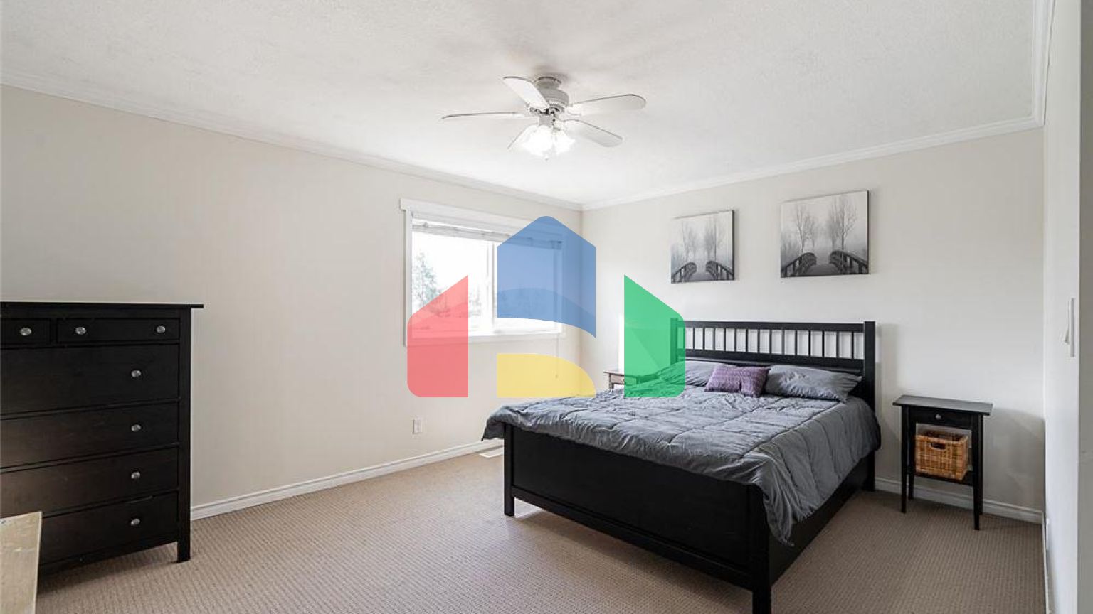 Residential - Single Family Home - Surrey, Canada - Canada