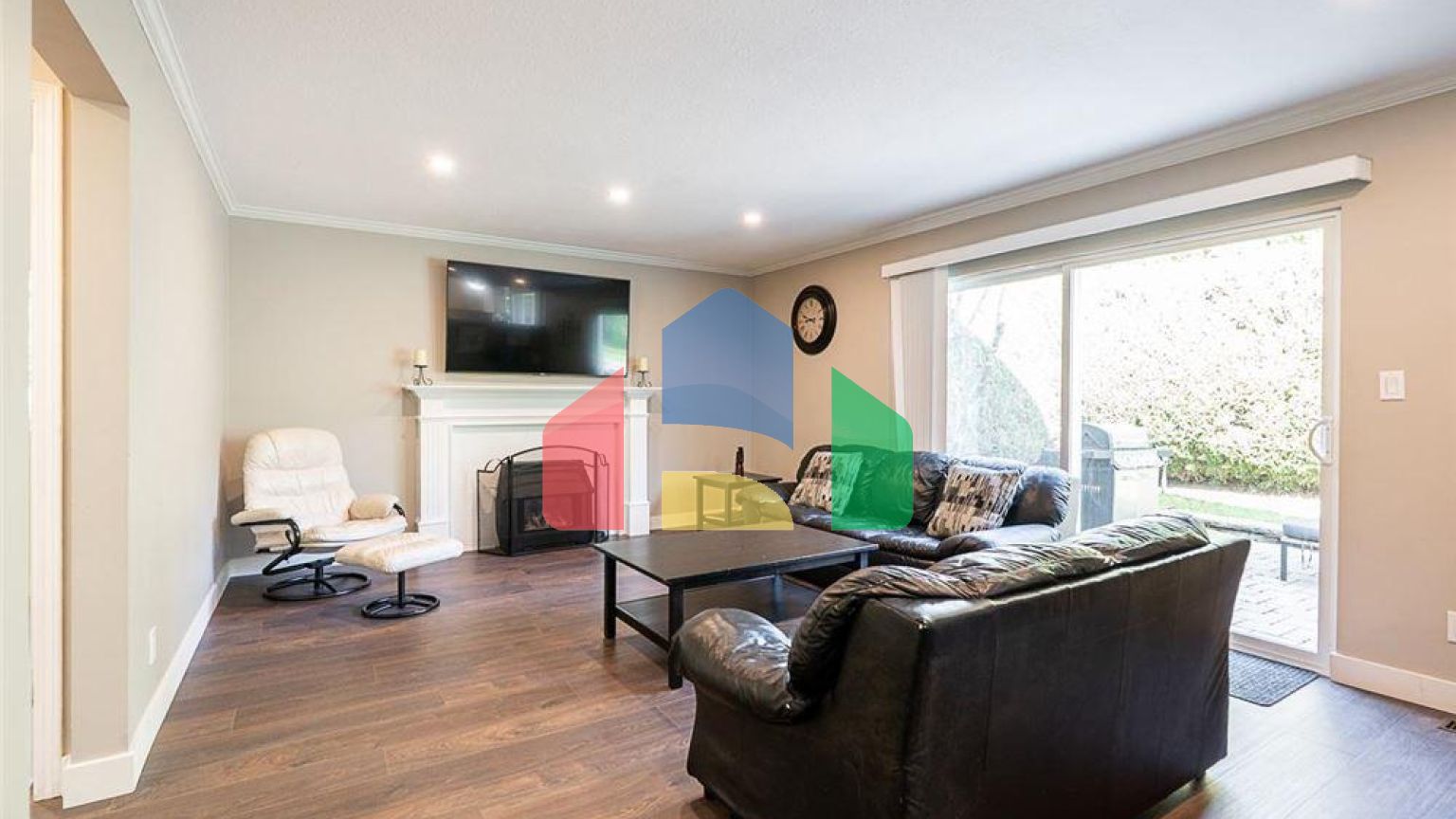 Residential - Single Family Home - Surrey, Canada - Canada