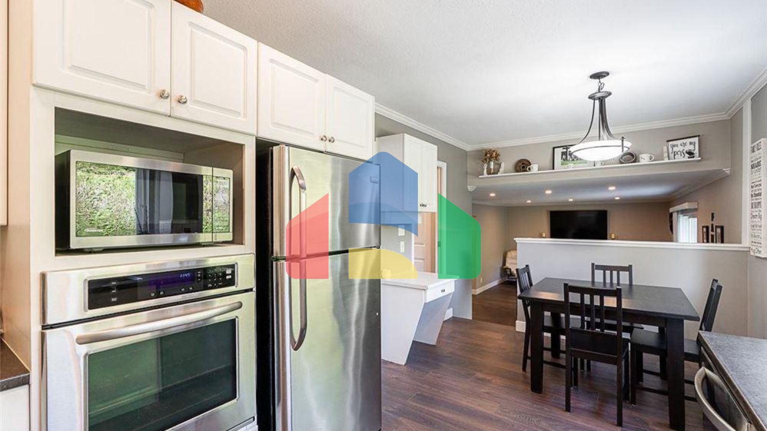 Residential - Single Family Home - Surrey, Canada - Canada