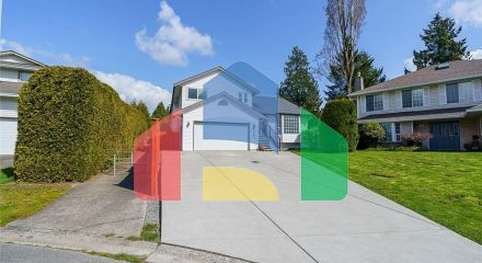 Residential - Single Family Home - Surrey, Canada - Canada