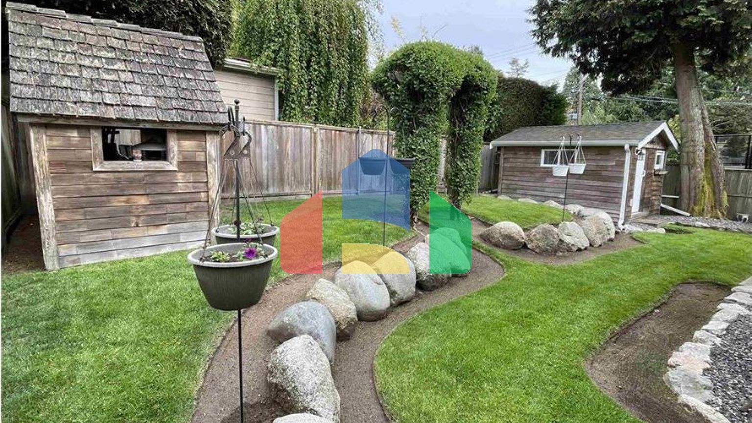 Residential - Single Family Home - Surrey, Canada - Canada