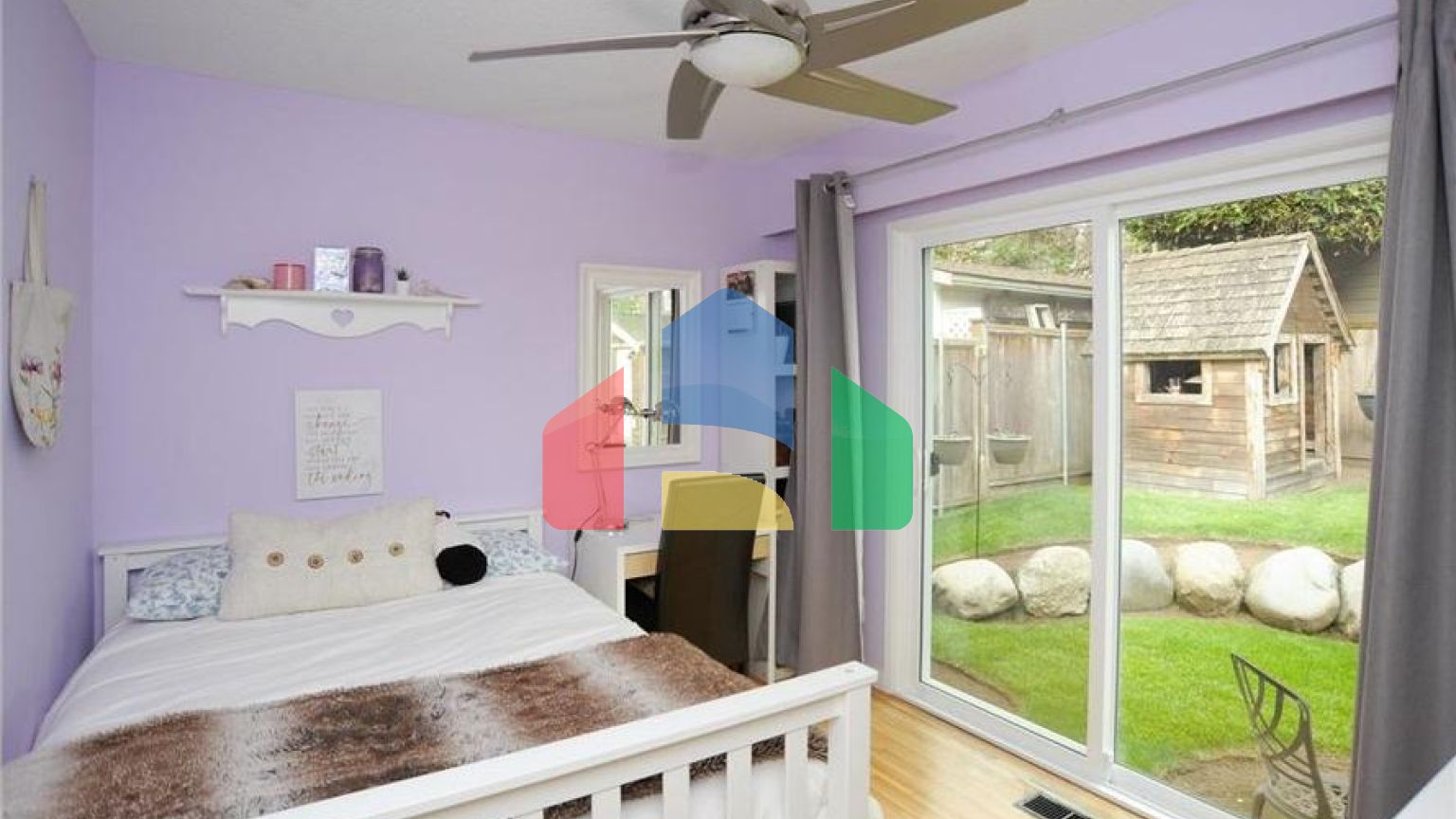 Residential - Single Family Home - Surrey, Canada - Canada