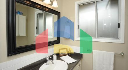 Residential - Single Family Home - Surrey, Canada - Canada