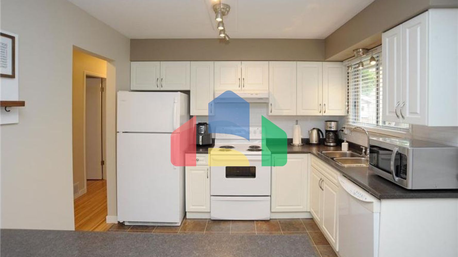 Residential - Single Family Home - Surrey, Canada - Canada