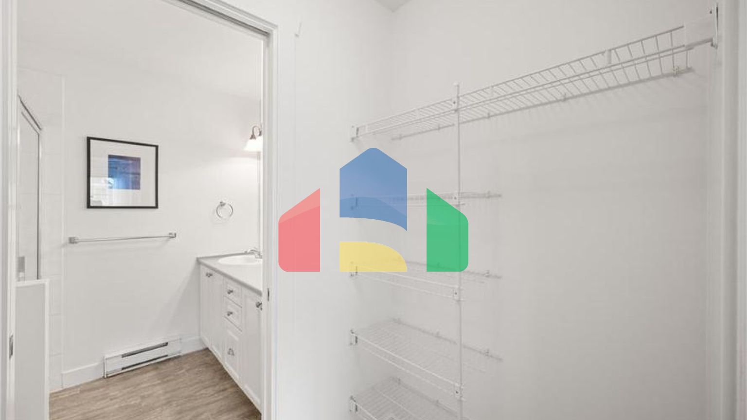 Residential - Townhouse - Surrey, Canada - Canada