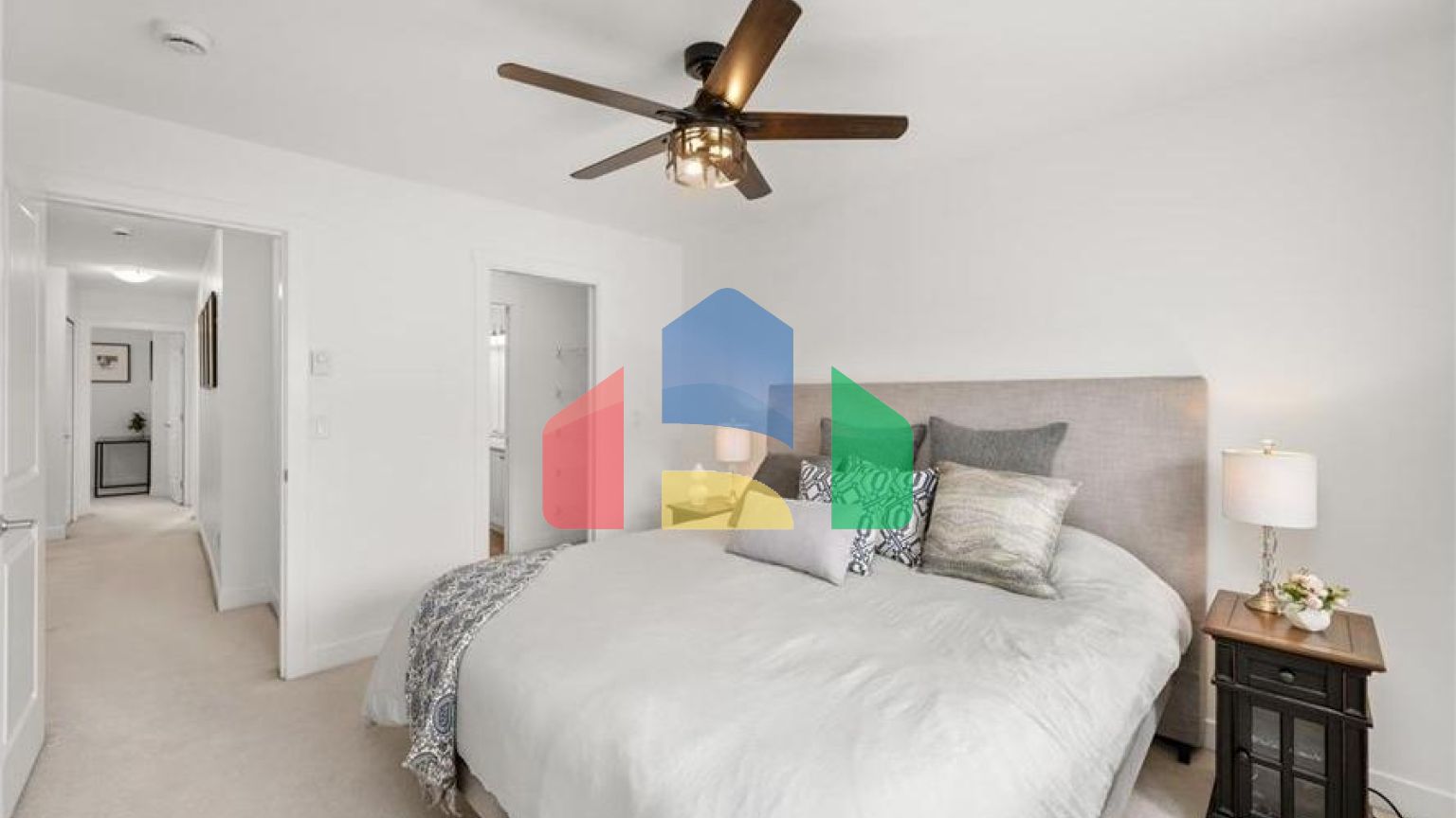 Residential - Townhouse - Surrey, Canada - Canada