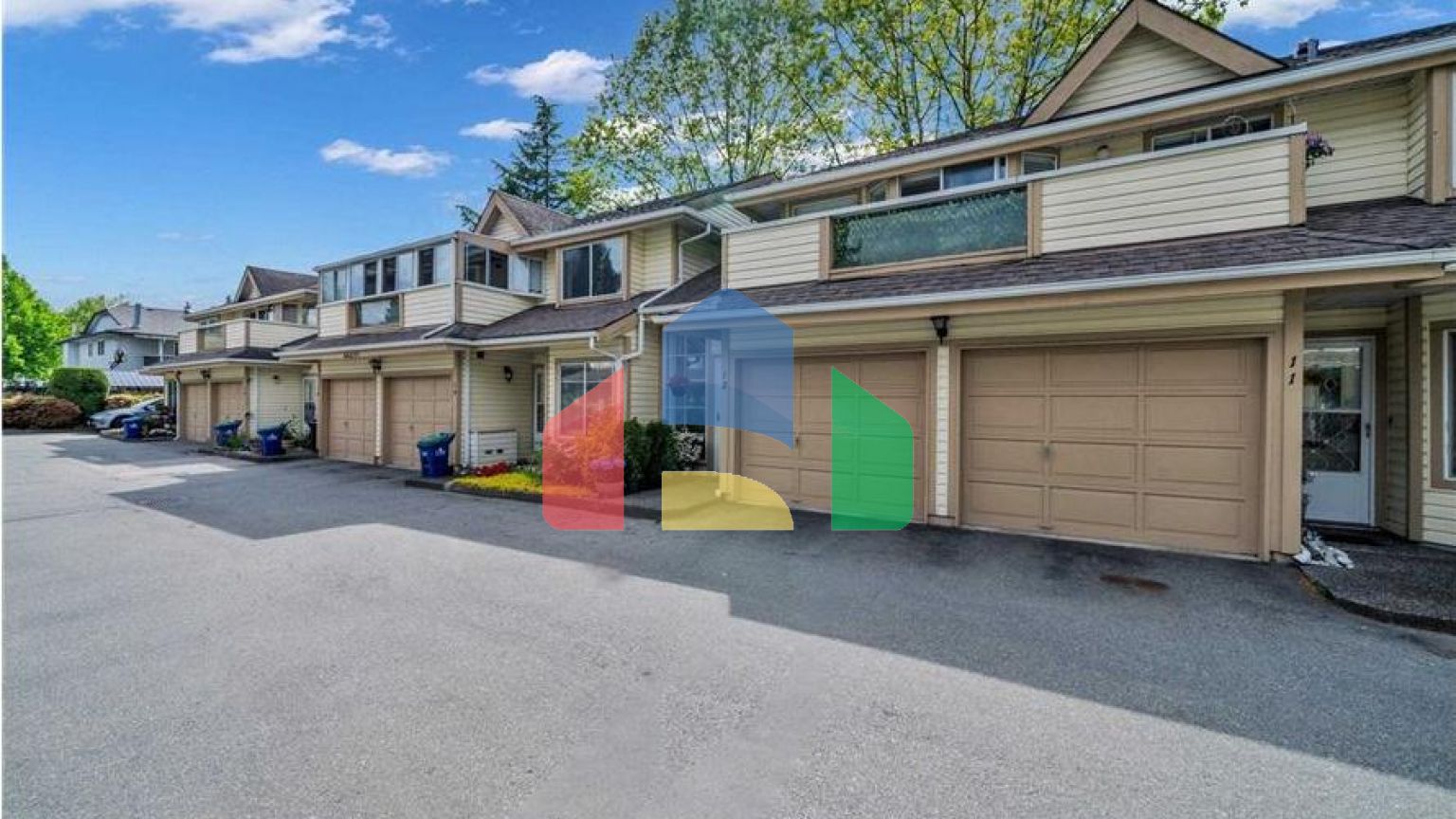 Residential - Condo/Apartment - Surrey, Canada - Canada