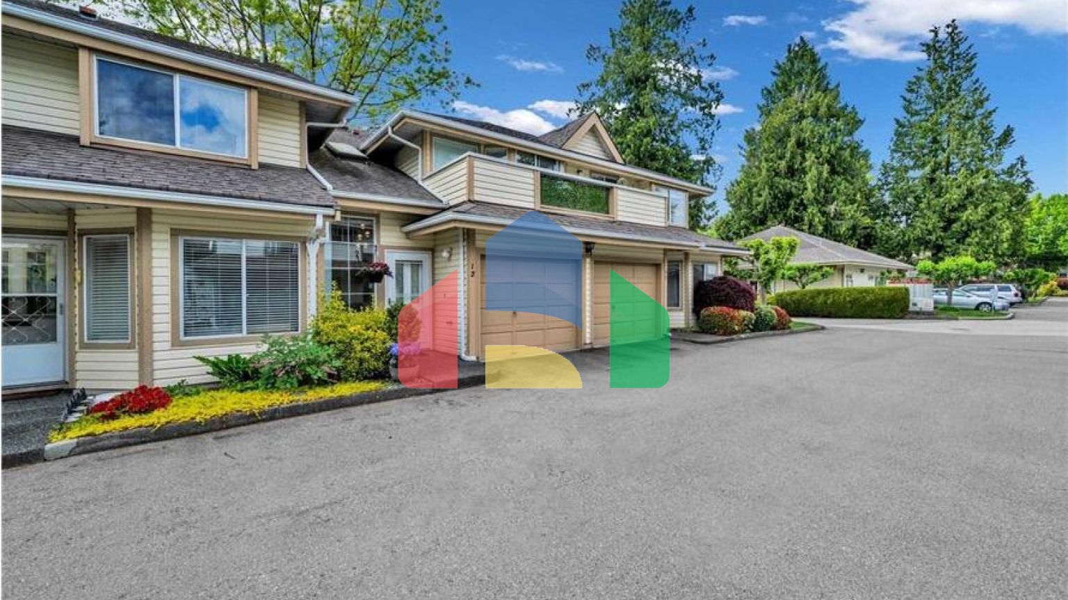 Residential - Condo/Apartment - Surrey, Canada - Canada