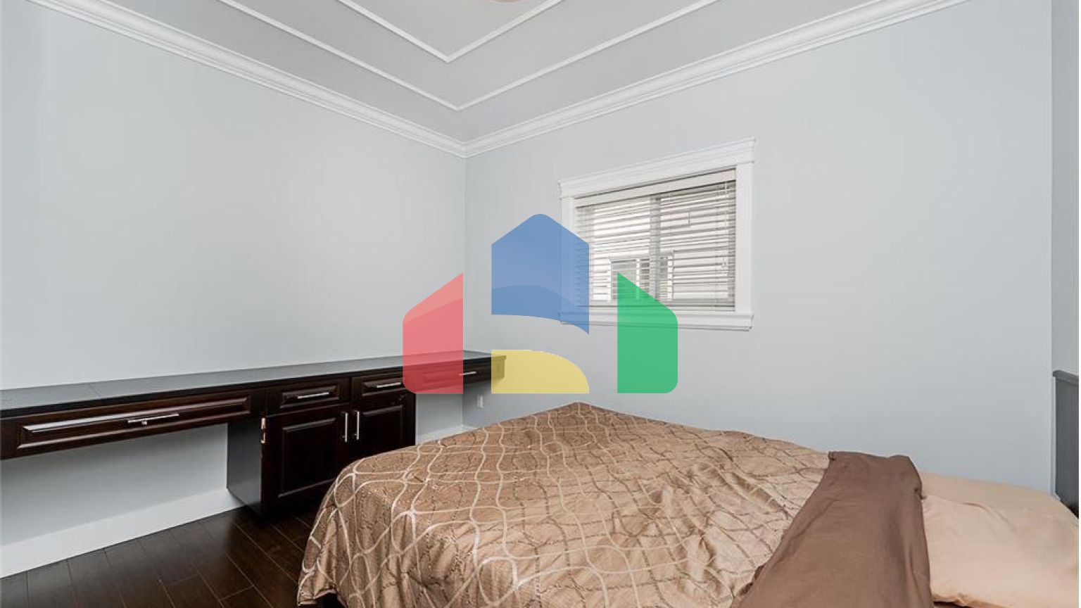 Residential - Single Family Home - Surrey, Canada - Canada