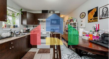 Residential - Single Family Home - Surrey, Canada - Canada