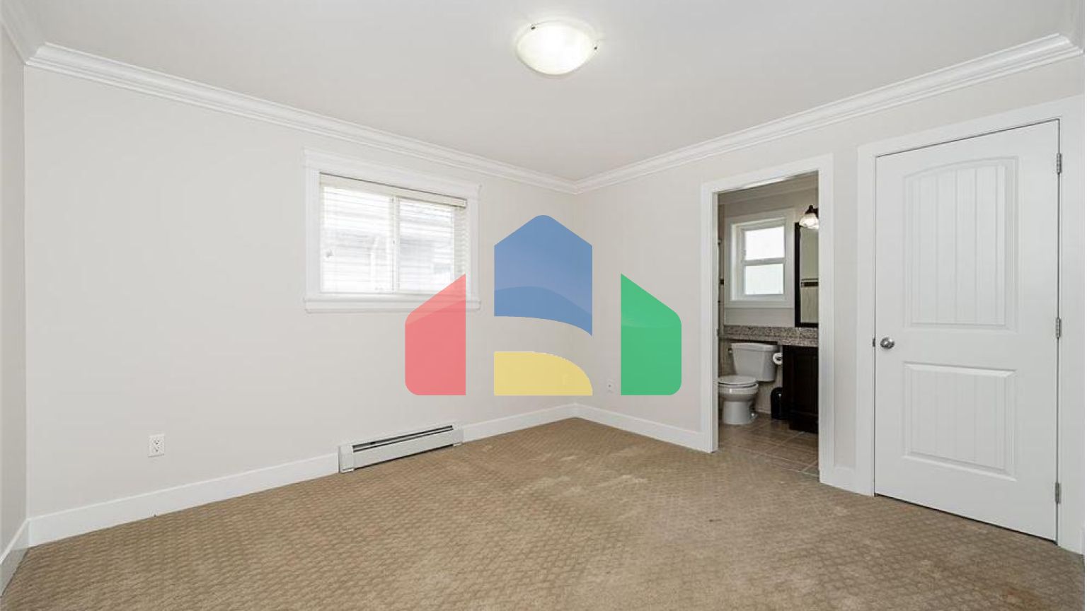 Residential - Single Family Home - Surrey, Canada - Canada