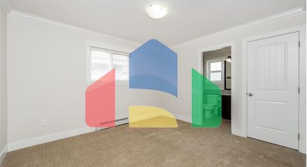 Residential - Single Family Home - Surrey, Canada - Canada