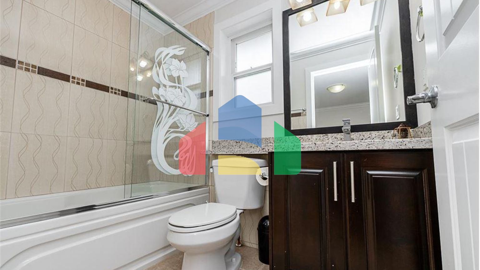 Residential - Single Family Home - Surrey, Canada - Canada