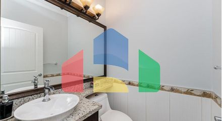 Residential - Single Family Home - Surrey, Canada - Canada