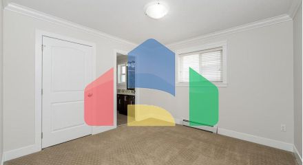 Residential - Single Family Home - Surrey, Canada - Canada