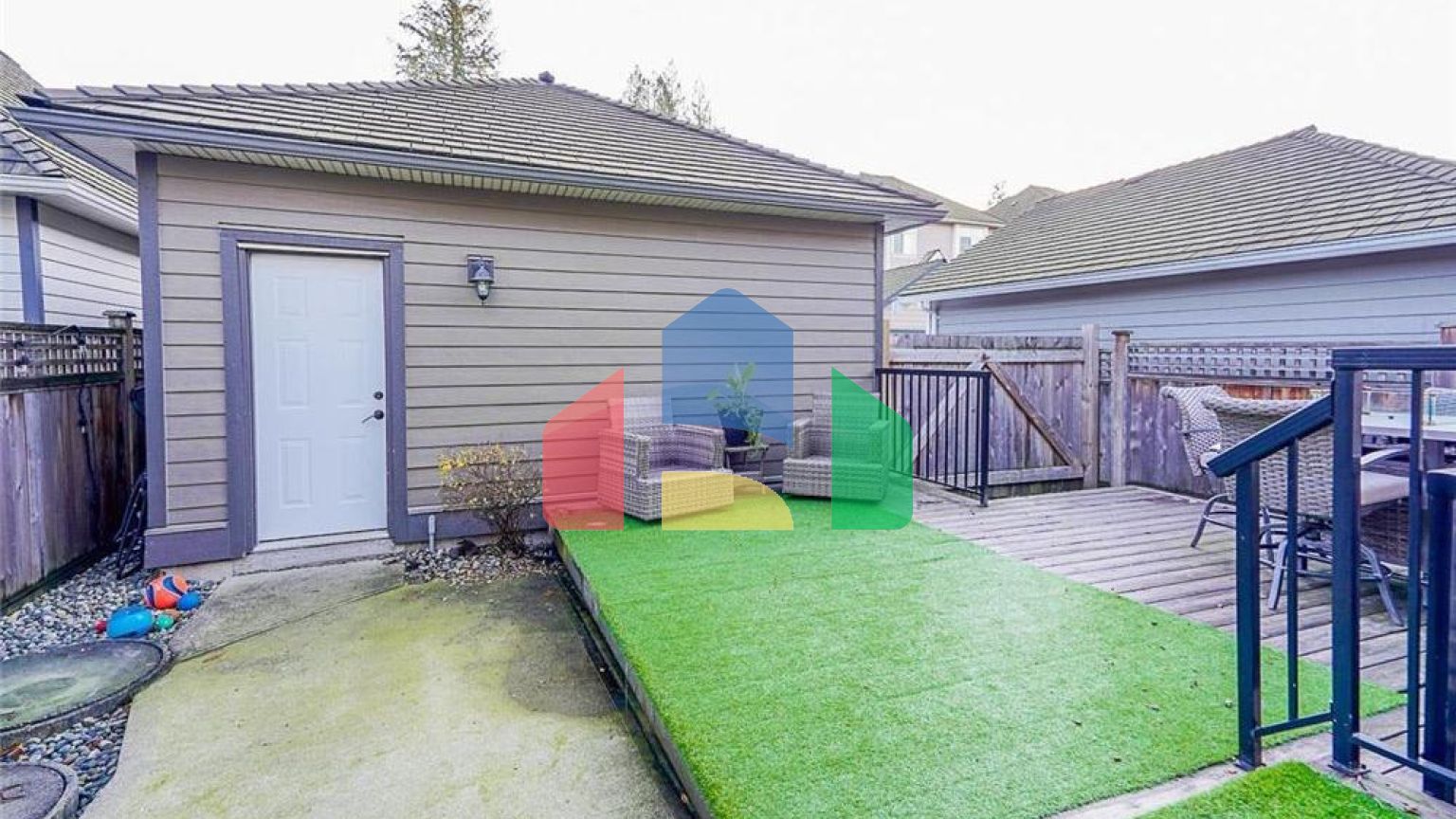 Residential - Single Family Home - Surrey, Canada - Canada