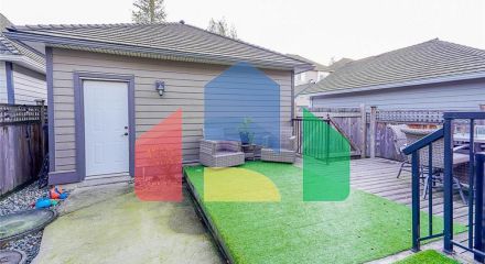 Residential - Single Family Home - Surrey, Canada - Canada