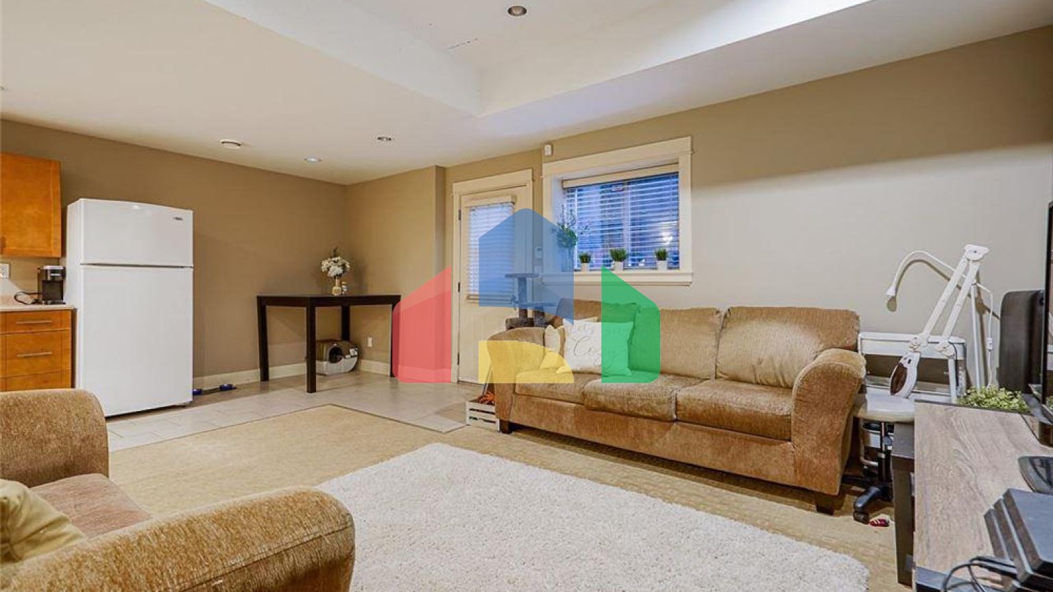 Residential - Single Family Home - Surrey, Canada - Canada